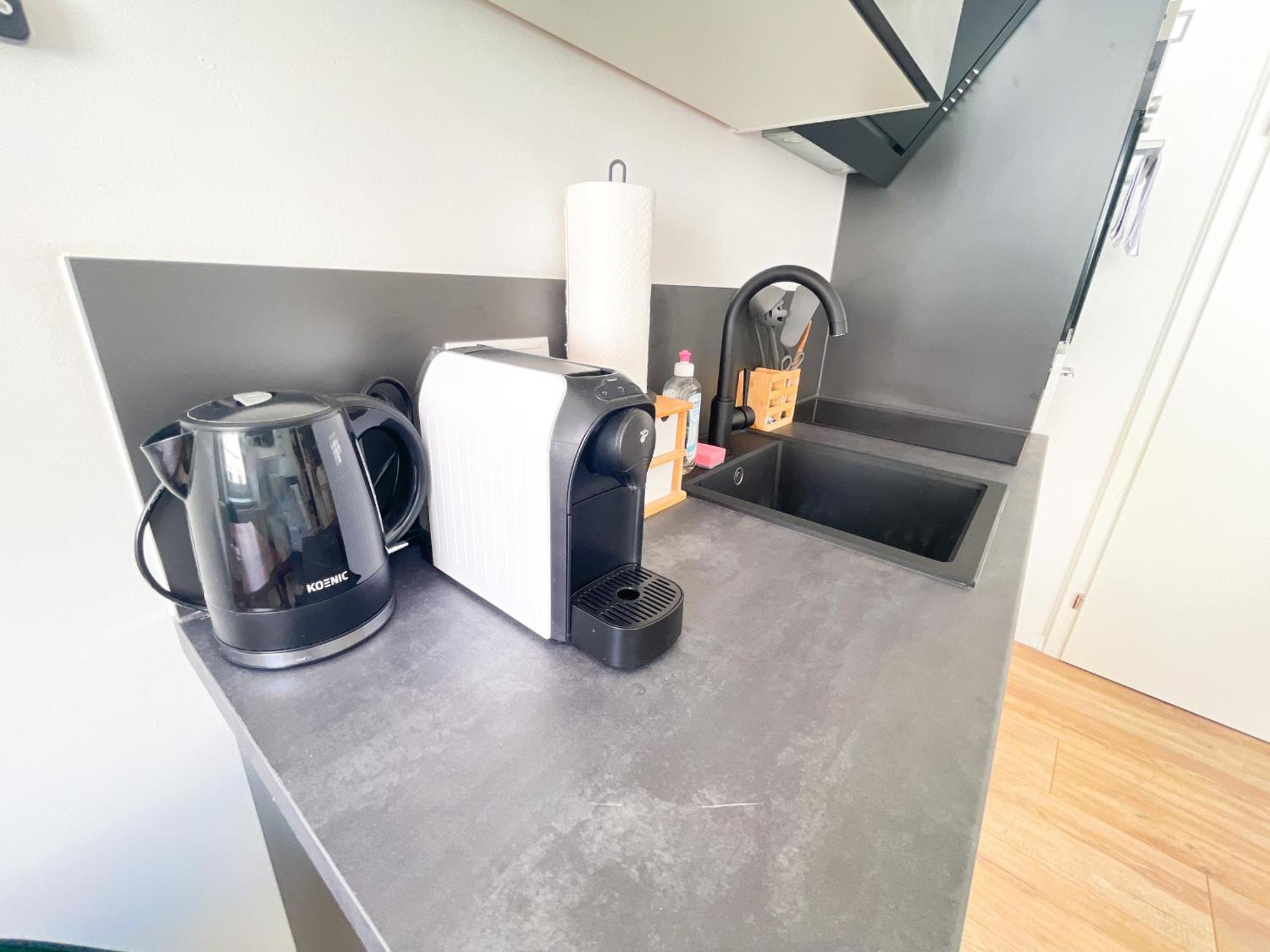 Contactless Self-Check-In - Stayhere Central City Studio 4 格拉茨 外观 照片